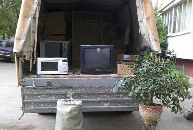 Заказать грузовое такси для перевозки мебельной стенки догрузом из Краснодара в Симферополя